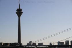 Duesseldorf Altstadt Rheinpromenade 019