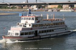 Duesseldorf Altstadt Rheinpromenade2 043