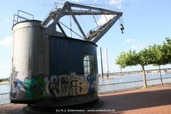 Duesseldorf Altstadt Rheinpromenade2 044