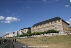 Duesseldorf Altstadt Rheinpromenade2 053