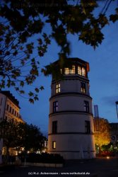 Duesseldorf Altstadt Schlossturm Abend 009
