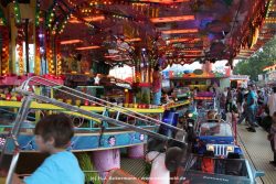Duesseldorf Rheinwiesen Kirmes 2010 043