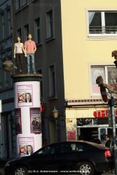 Duesseldorf Saeulenheilige Paar1 004