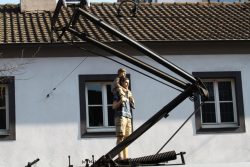 Duesseldorf Saeulenheilige Vater Und Sohn 014