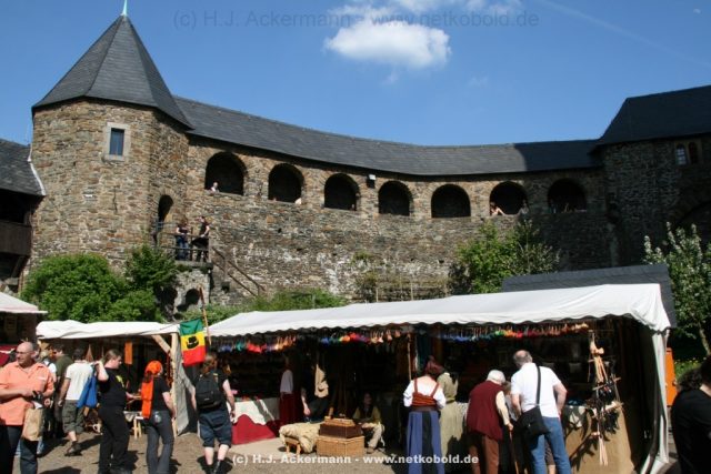 schloss-burg-walpurgisfest
